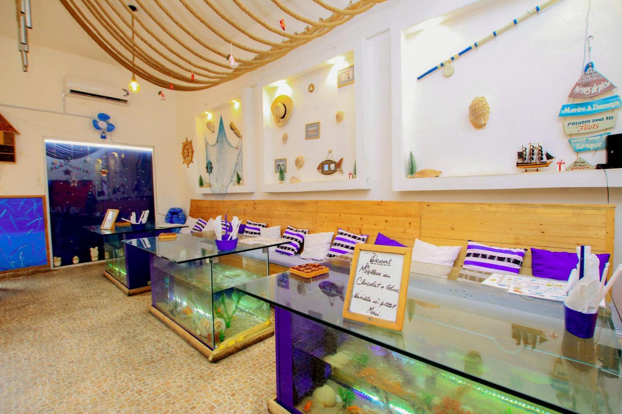 Hotel Le Prince Котону Екстериор снимка